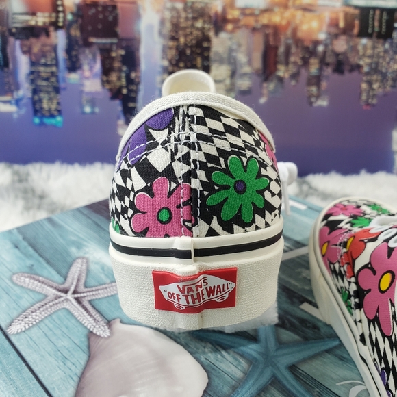 Vans authentic printed floral flowers 💐 😍 - Picture 5 of 13